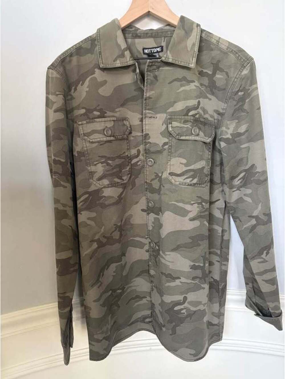 Hot Topic Camo Button-Down Jacket